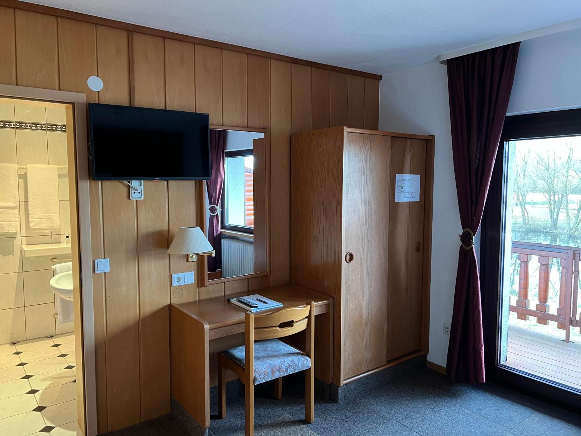 Hotel Wettlaufer Homberg  Esterno foto